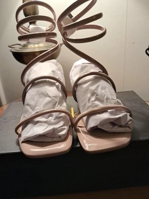 Sandalias Modatope Beige Talla 8.5 Foto 1 de 4