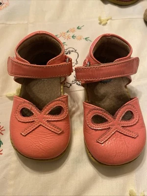 Zapato de cuero Livie & Luca para niñas coral “Arco” talla 6 Foto 1 de 2