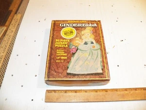 Rompecabezas Contorno de Cenicienta Libro de Cuentos De Colección HG TOYS Volumen 9 - Imagen 1 de 4