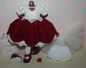 8" Madame Alexander Rose Spitzen- und Samt-Outfit mit Etikett MEIN HERZ GEHÖRT DIR - Bild 1 von 5