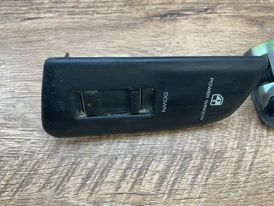 👉91 92 93 94 Isuzu Rodeo Honda Passport Interruptor de ventana eléctrica trasera derecha con bisel Foto 1 de 2