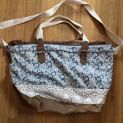 Bolso Margarita Vintage MUDD Lona Estampado Floral con Borde de Cuero 25 Pulgadas de Ancho Foto 1 de 4