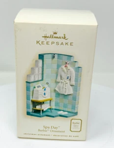 2006 Barbie Fashion Model Spa Day Hallmark Keepsake Ornament W/Box - Imagen 1 de 5