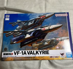 HI-METAL R VF-1A Valchiria Maximilian Jenius Macross Bandai dal Giappone - Foto 1 di 7