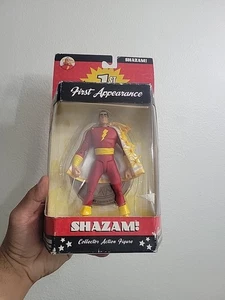 DC Direct Shazam Collectors Action Figure 1st Appearance Diamond Comics - Picture 1 of 18