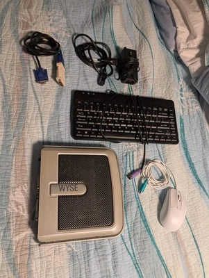 Windows 98 DOS Retro Gaming PC Wyse mini torre PC más teclado, ratón, cable Foto 1 de 4