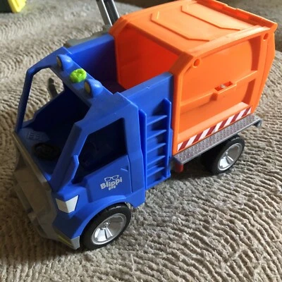 Figura de regalo de lanzamiento de vehículo de reciclaje de basura camión de reciclaje parlante LIPPI Foto 1 de 4