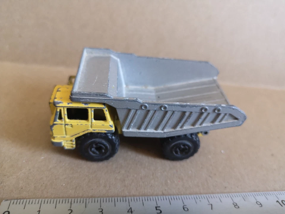 BENNE CARRIERE MAJORETTE VEHICULE  MINIATURE  M112 - Photo 1/1