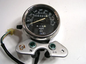 99-10 Suzuki GZ250 GAUGES METER SPEEDO TACH SPEEDOMETER (6323 mIles) - Picture 1 of 3