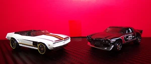 HOT WHEELS 2006 '69 CAMARO CONVERTIBLE & 2011 '70 CAMARO CHAMPION TRACK TESTED - Picture 1 of 7