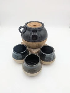 2 Quart Crock Stoneware Bean Pot with Lid Great Condition - Brown White W/Bowls - Picture 1 of 12