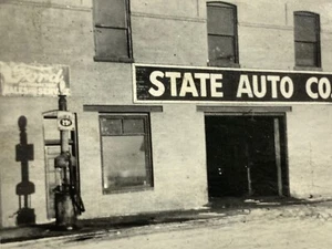 (AtD) FOUND Photograph State Auto Co. Gas Pump Service Station Early B&W - Picture 1 of 3