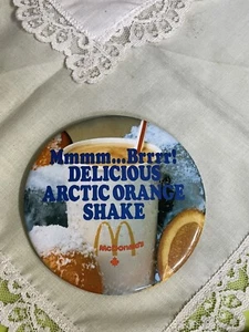 McDonald's Advertising Pin Back Button Arctic Orange Shake DON-23 - Picture 1 of 3