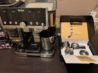 Ninja Luxe Café Pro Macchina da caffè 3 in 1 ES701UK - Immagine 1 di 4
