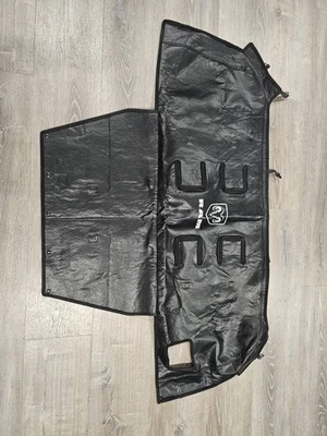 Cubierta frontal para clima frío Dodge Ram 2500 3500 4500 5500 MOPAR 68079678AB Foto 1 de 3