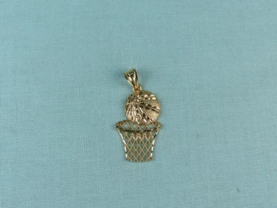 Colgante Michael Anthony Oro Amarillo 14K Baloncesto y Aro 1.34g Excelente Estado. Foto 1 de 4