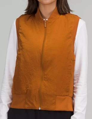 Usado en excelente estado! Chaleco Bomber Lululemon Non Stop Reversible Primaloft Butternut Marrón Talla 8 Foto 1 de 4