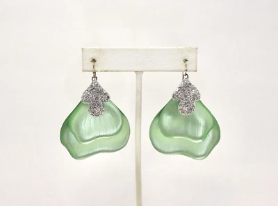 PENDIENTES GANCHO ALEXIS BITTAR VERDE LUCITA CON CRISTAL PAVIMENTADO ESPUMA DE MAR Foto 1 de 4