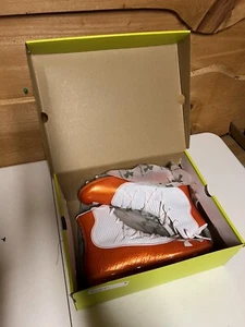 Under Armour UA highlight MC Cleats Orange White 3021478-800 US Men’s Size 10 - Picture 1 of 4