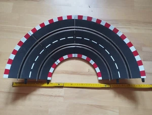 Carrera Rennbahn Profi 1:40  4 Steilkurven 45° mit Stützen - Bild 1 von 4