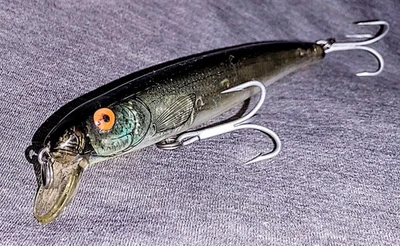 VINTAGE Bomber 17A Magnum Lure  1.5oz, 7"  Black/Silver Flash/Chartruese - Image 1 of 4