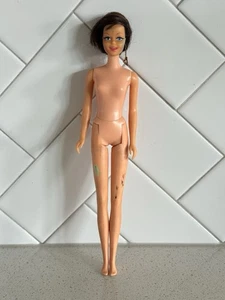 Vintage 1966 Mattel Barbie TNT gambe pieghevoli Giappone capelli corti orecchio verde così com'è - Foto 1 di 16