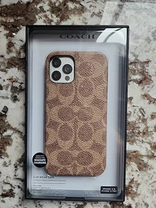 NEW Coach Leather Slim Wrap Case For Apple iPhone 12 & 12 Pro Tan Signature NIB - Photo 1 sur 5