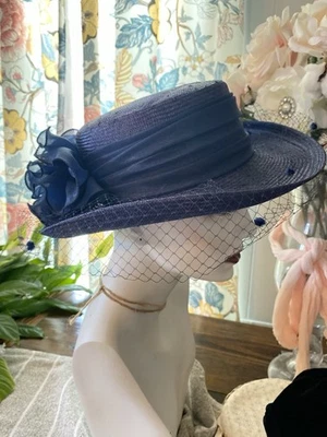 Sombrero de Paja Vintage Azul Marino Plaza Suite Cinta Arco Red con Lunares Foto 1 de 4