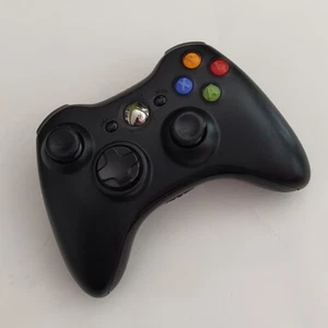 Schön! Microsoft Xbox 360 Wireless Controller schwarz Modell 1403 Original-Zubehör-Hersteller getestet - Bild 1 von 6