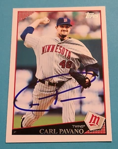 Carl Pavano (WS) 2009 firmado a mano Topps #UH40 Minnesota Twins autógrafo automático - Imagen 1 de 3