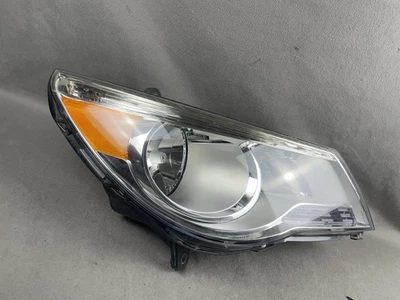 Оригинальная правосторонняя галогенная фара для Volkswagen Routan 2009–2014 годов выпуска - Изображение 1 из 4