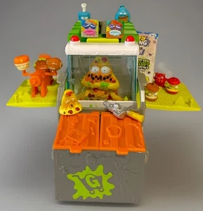 Grossery Gang Trash Pack Muck Chuck Müllwagen & Figuren mit Zubehör Set 16 - Bild 1 von 24