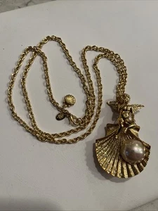 Vintage KIRKS FOLLY Fairy Angel Shell Faux Pearl Brooch Pin Necklace Chain - Picture 1 of 5