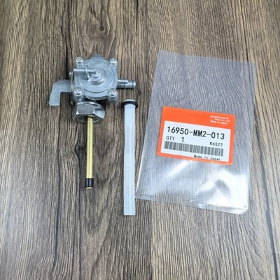 Petcock 16951-MF5-015 de combustible para aspiradora OEM para Honda Nighthawk 450 700S 20 mm x 1 mm Foto 1 de 2