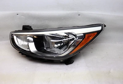 Левая галогенная фара для Hyundai Accent 2015 2016 2017 годов выпуска 92101-1R7XX от оригинального производителя - Изображение 1 из 4
