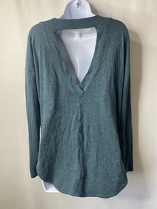 Athleta Womens Shirt Size Medium Cut Out Black Fall Athleisure Sport Workout Y2K - Picture 1 of 9