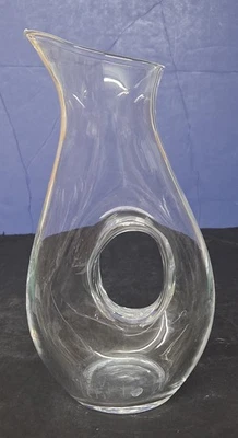 "Decantador de vino de vidrio con orificio de donut Bormioli Rocco 50 OZ 12"" de alto" Foto 1 de 4