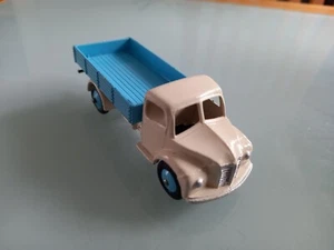 DINKY 414 DODGE WAGON TRUCK LORRY Fixed back version nice restoration - Picture 1 of 7