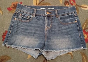 Old Navy Womens Jean Shorts Cut offs Size 2 Regular Boyfriend Mid Blue Stretch - Picture 1 of 3
