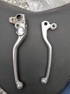 Par de palancas de freno y embrague KTM 690 DUKE 2012 piezas originales de fábrica - Imagen 1 de 3
