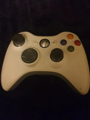 Microsoft Xbox 360 Wireless Controller Gamepad - White  - Image 1 of 4