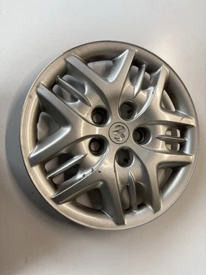 Cubierta de rueda tapacubos Dodge Caravan 2001-2005 15" OEM. 04766971AA Foto 1 de 4