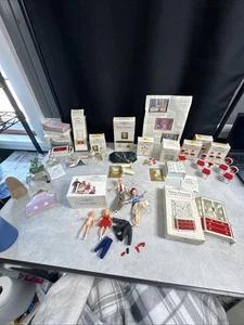 Lote de muebles vintage ideales para casa de muñecas de fantasía princesa pequeña Ms0 - Imagen 1 de 24