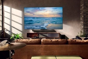 LG 55" Class 4K (2160p) Smart OLED TV (OLED55C3PUA) - Picture 1 of 4