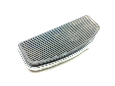 19 Harley Davidson Freewheeler FLRT Front Driver Floorboard (A) - Image 1 of 4