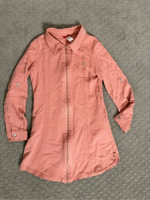 Vestido Guess Niñas Pequeñas Cremallera Coral Estrás 10 Foto 1 de 4