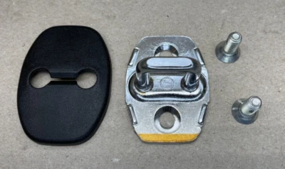 2006-2024 Lexus IS250 IS350 DOOR LOCK STRICKER FRONT REAR OEM 69410-30060 - Image 1 of 4