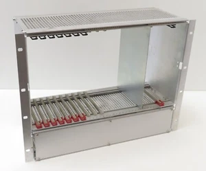 Support d'assemblage 19" BGT 19 pouces 8U 84TE rack subrack alu 482,6x355,6x180 mm - Photo 1/6