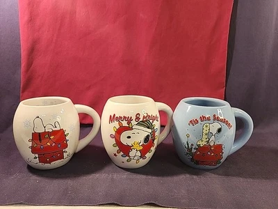 Peanuts Snoppy & Woodstock Oversized Christmas Mugs Set of 3 - Image 1 of 4