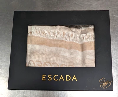 Bufanda Escada grande en caja seda bronceada abstracta - 58” X 58”~ usada Foto 1 de 4